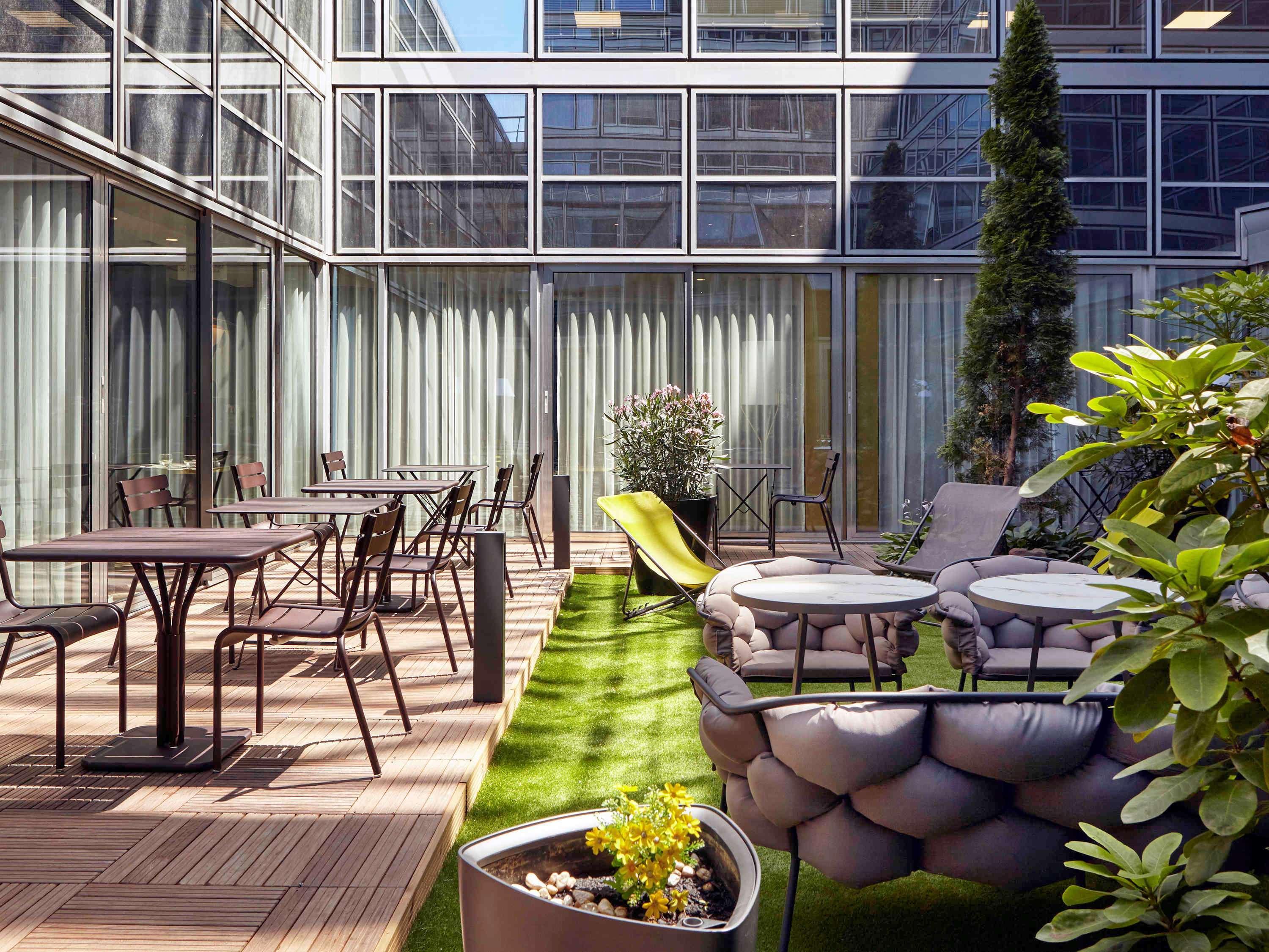 Mercure Paris la Défense Grande Arche Nanterre Exterior foto